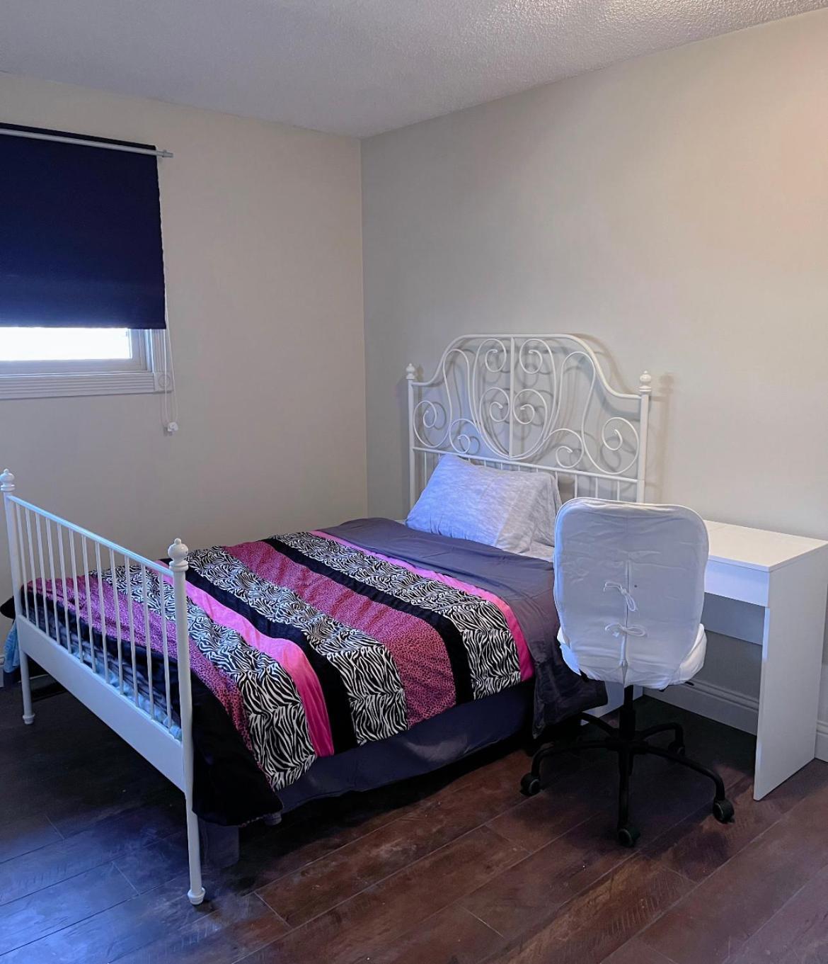 Ferienwohnung Calgary-Banff House Close Lrt&Dt&Free Parking Exterior foto