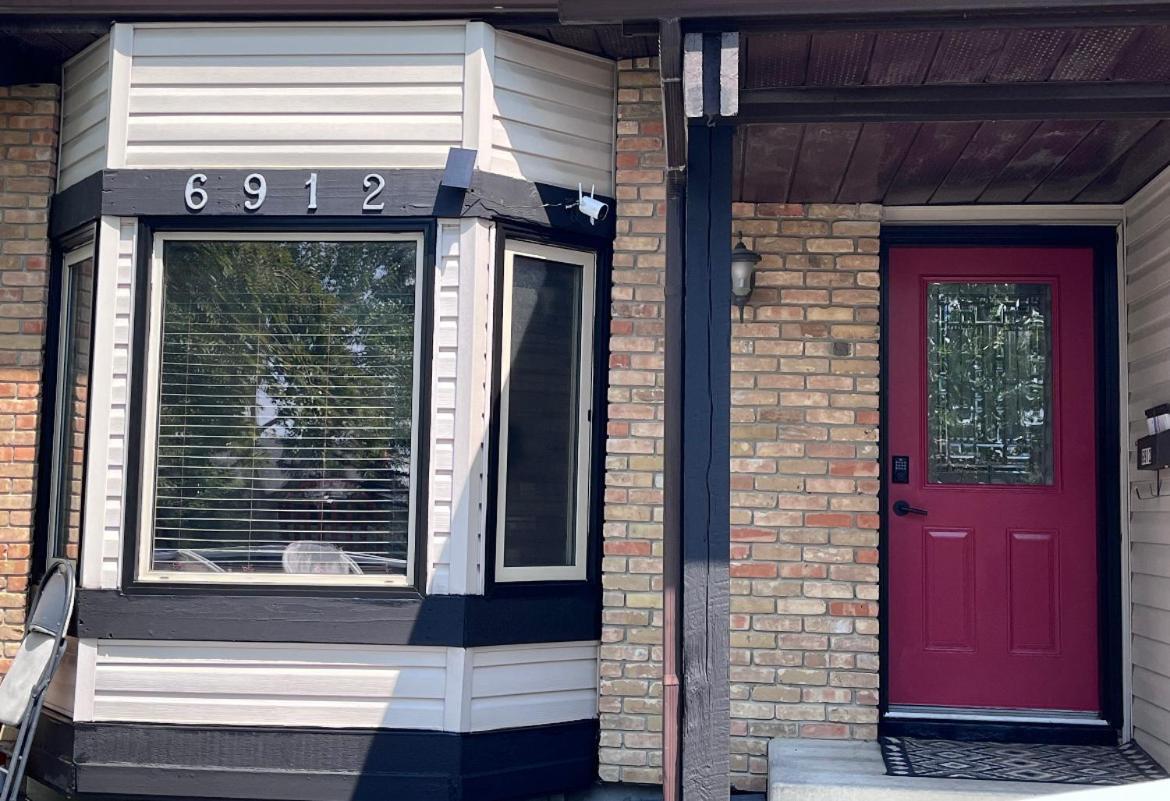 Ferienwohnung Calgary-Banff House Close Lrt&Dt&Free Parking Exterior foto